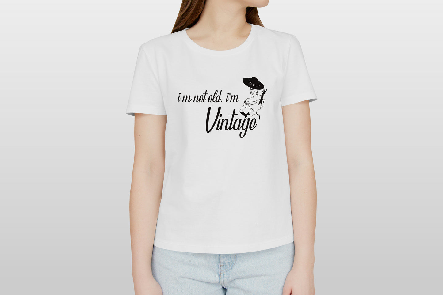 T-shirt - I'm not hold I'm Vintage -